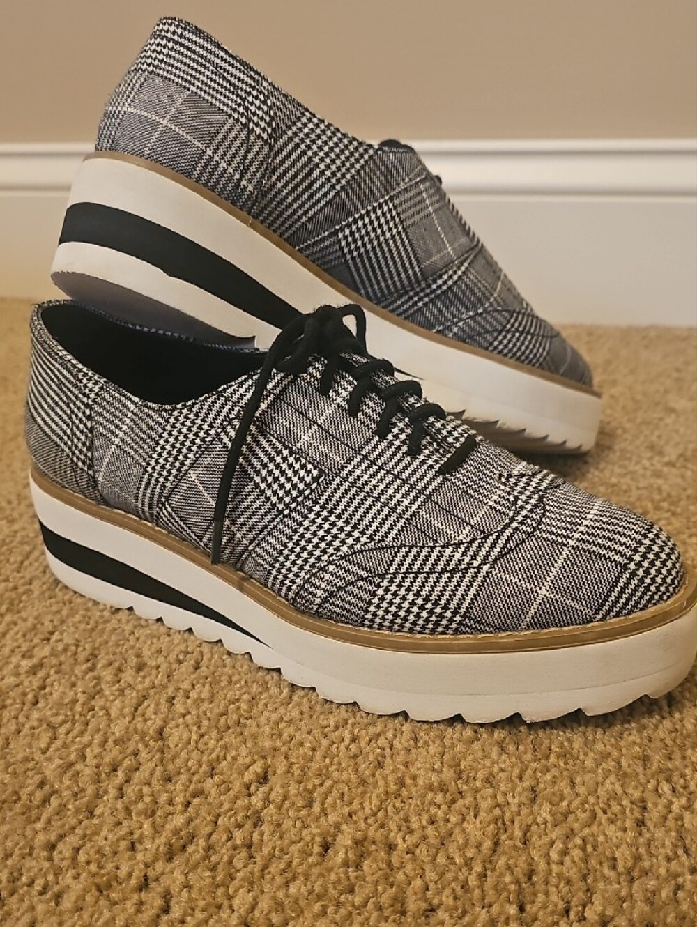Madden Girl Black and White Plaid Platform Lace-Up - Picture 2 of 4